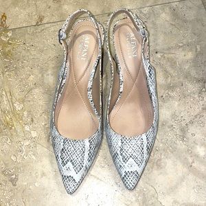 Alfani Step N Flex Snake Skin Low Heels, New!! Never worn. Size 7M.